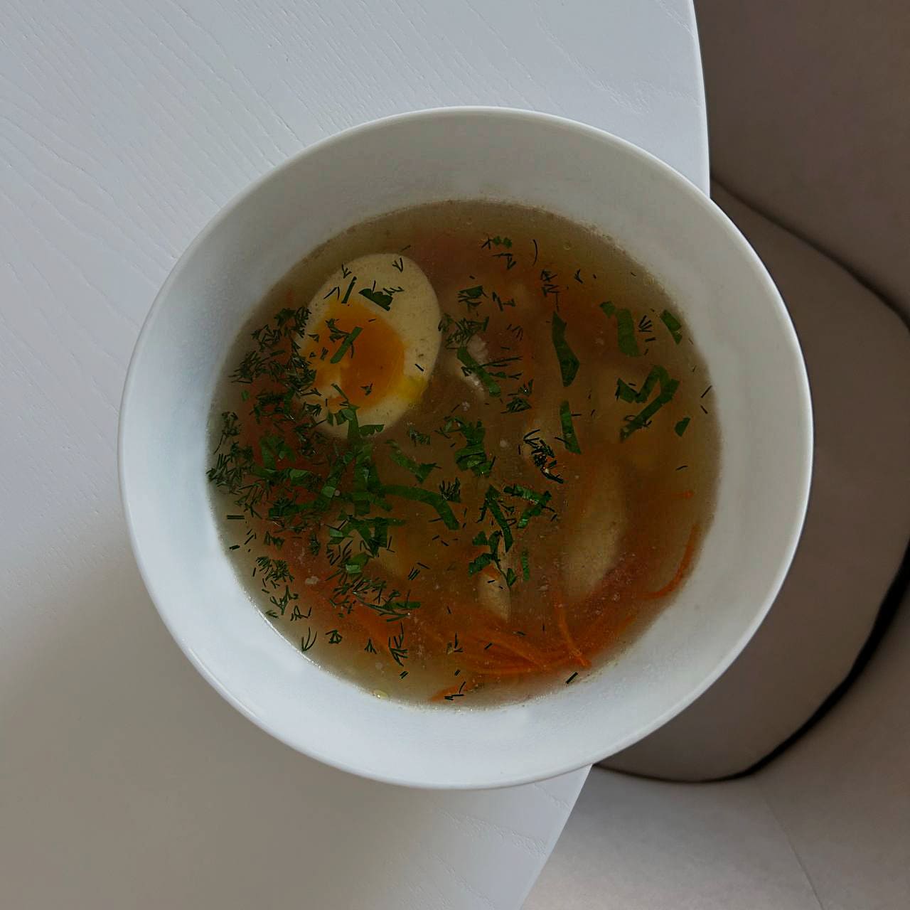  Курячий бульйон з фрикадельками